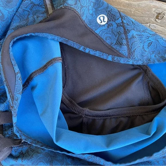 Lululemon Hotty Hot Shorts 4” - Picture 7 of 8